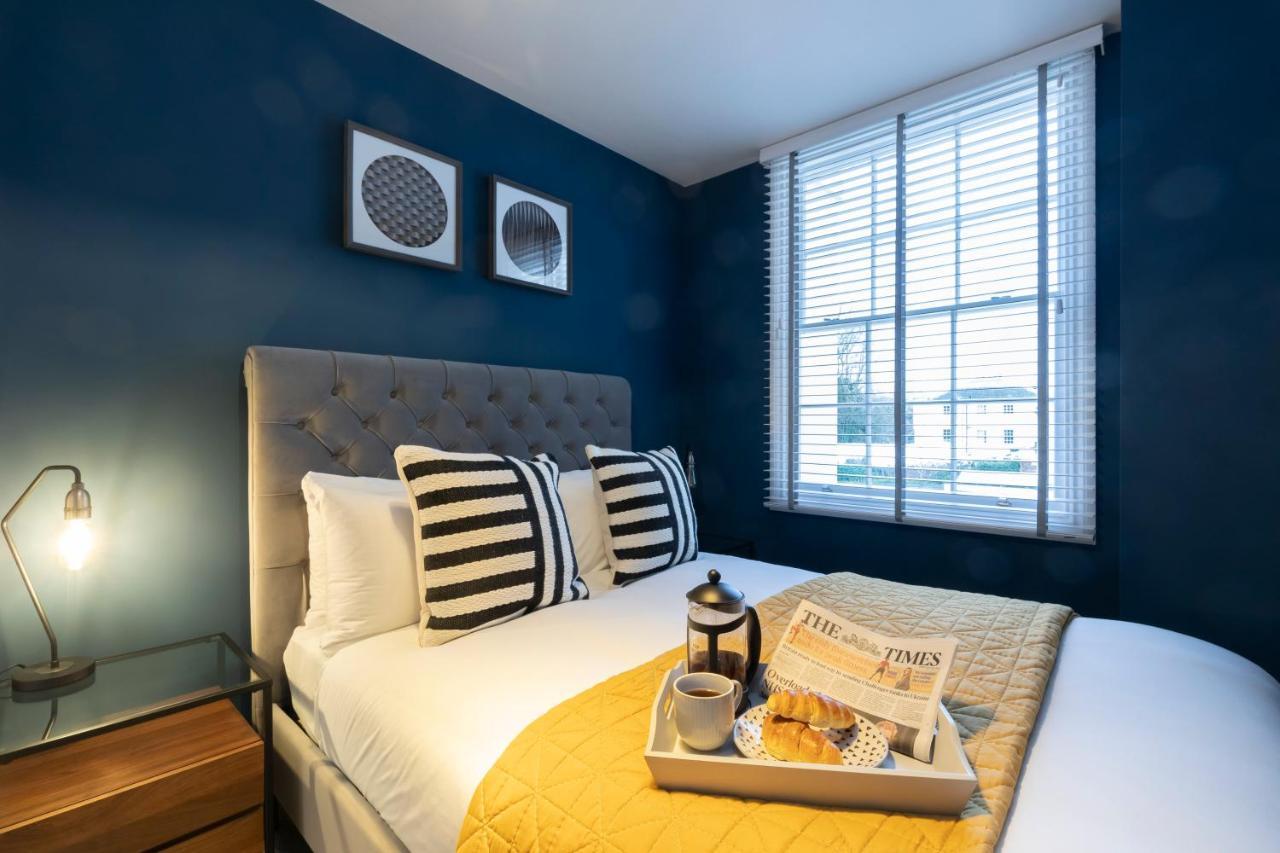Elliot Oliver - Luxury 2 Bedroom Regency Apartment With Parking & Ev Charger Челтенхам Экстерьер фото